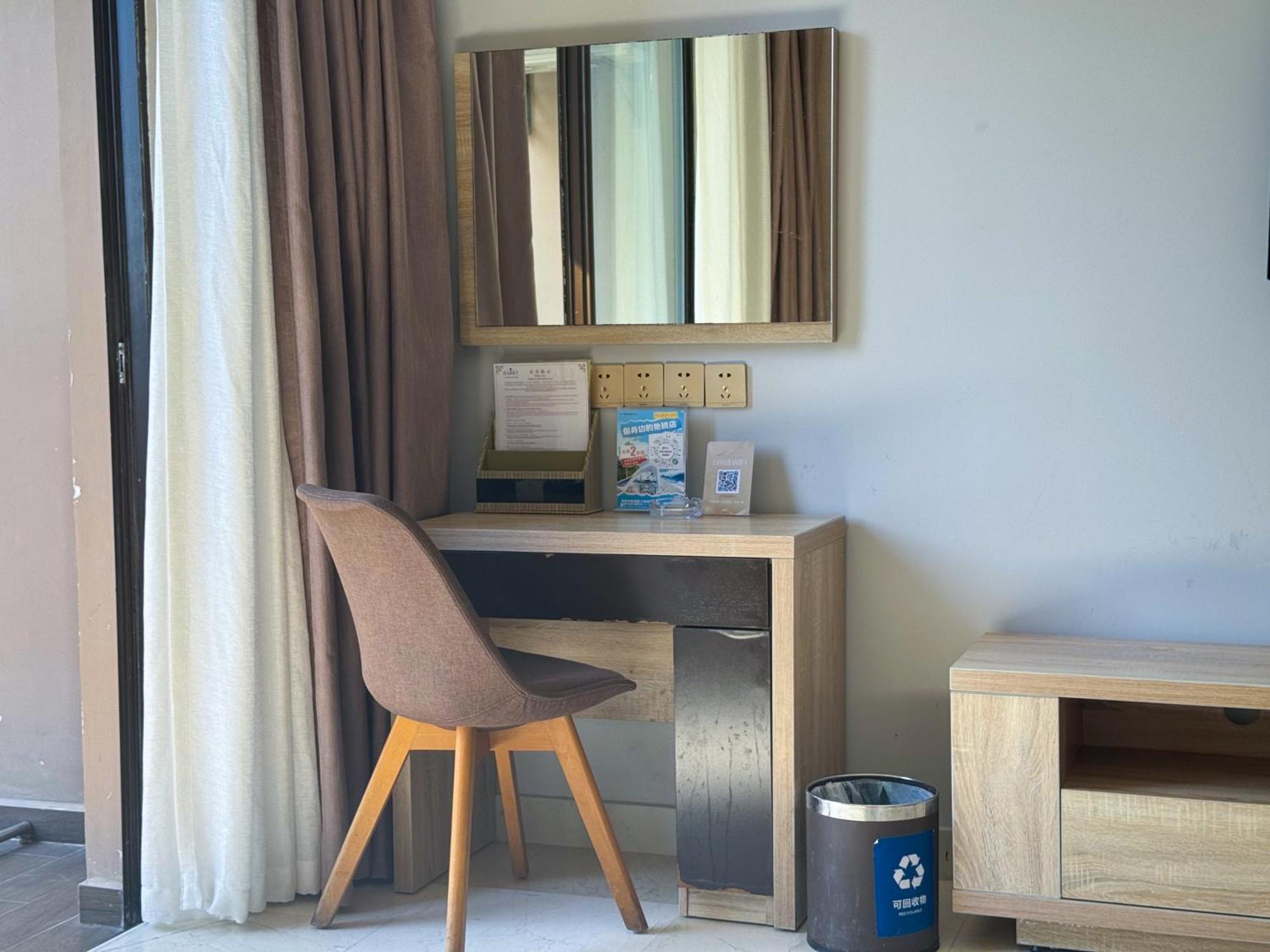 Barry Boutique Hotel Sanya Luaran gambar